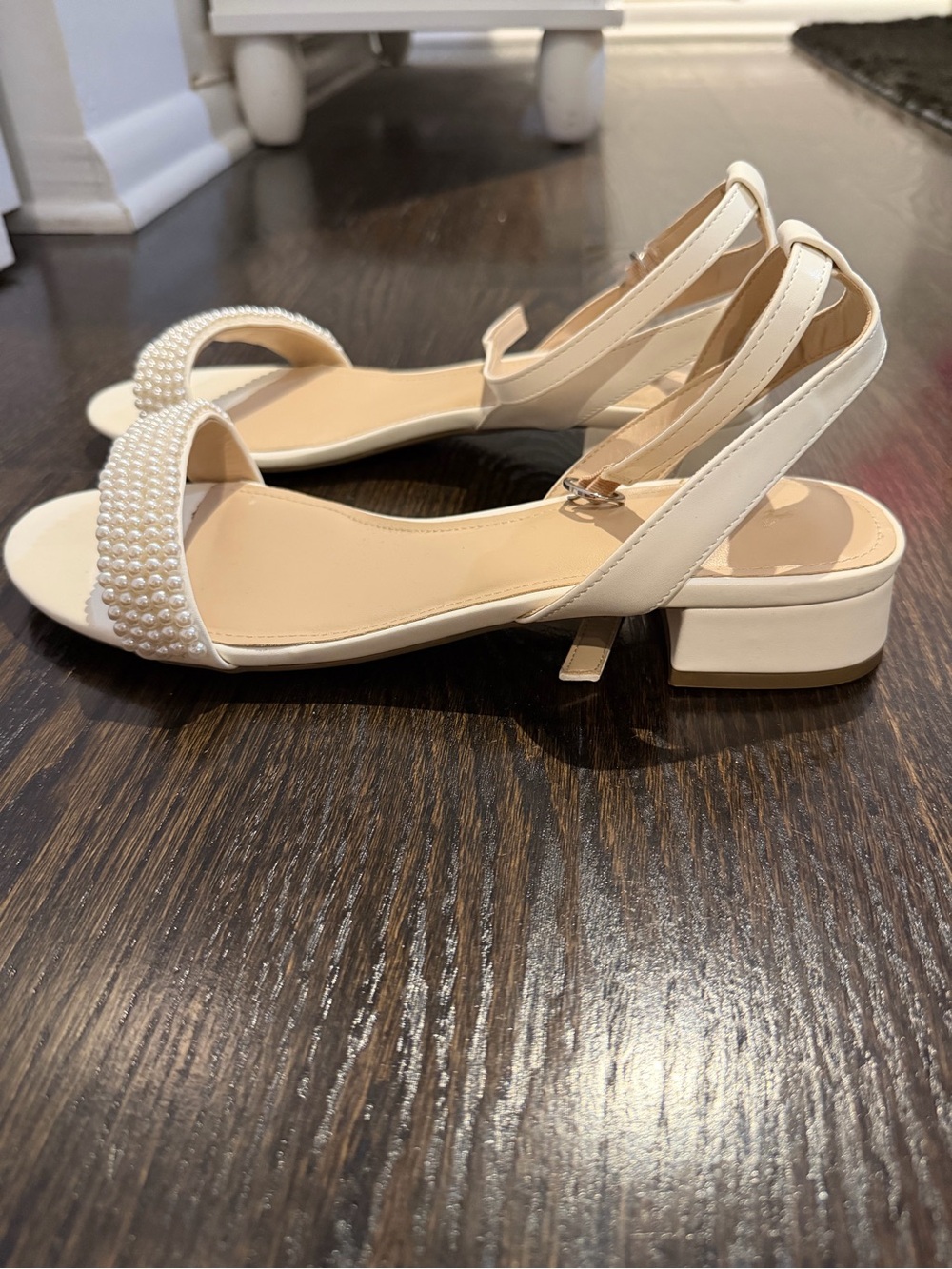 New Women's Ivory Pearl-Accent Low Block Heel Sandals bridal - Picture 6 of 8